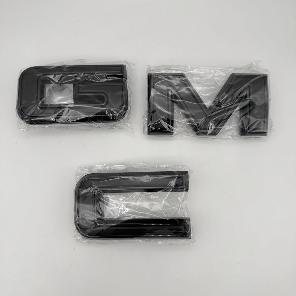 Matte Black Clip-On Front Grille Emblem Badge For Sierra 2019-2025 Yukon 2021-25